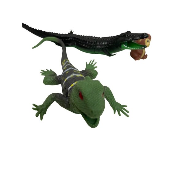 Set Of 8 Assorted Wild Animal Figurines Plastic Toy Set - Picture 3 of 16